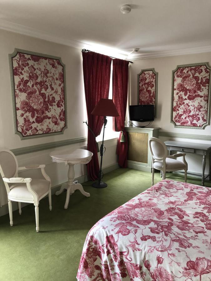 Hotel Le Cabouillet LʼIsle-Adam Esterno foto