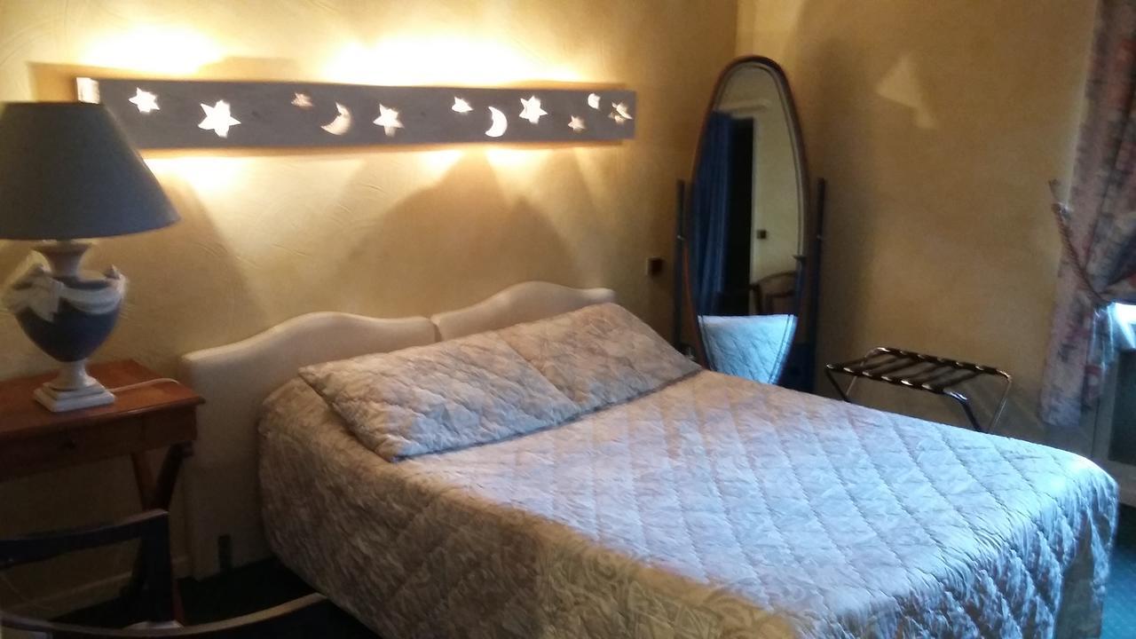 Hotel Le Cabouillet LʼIsle-Adam Esterno foto