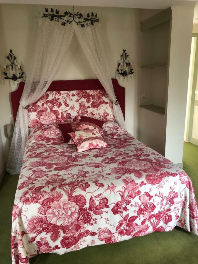 Hotel Le Cabouillet LʼIsle-Adam Esterno foto